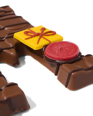Lettre en chocolat d&eacute;cor&eacute;e &agrave; la main lait W 180g - 24427423 - HEMA