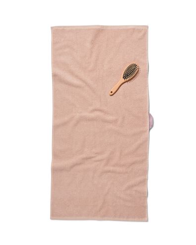 serviette de bain 2&egrave;me vie coton recycl&eacute; rose p&acirc;le rose p&acirc;le - 1000031878 - HEMA