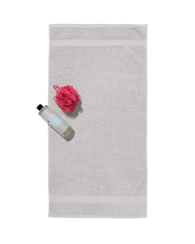 baddoek zware kwaliteit 50 x 100 - licht grijs lichtgrijs handdoek 50 x 100 - 5240203 - HEMA