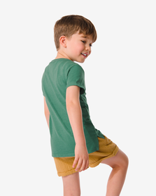 t-shirt enfant avec poche poitrine vert vert - 1000030906 - HEMA