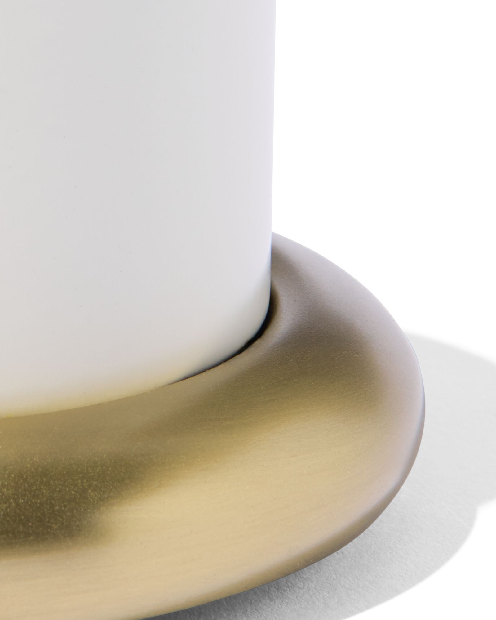 Blumentopf aus Metall, &Oslash;10x6,5 cm, mit Untersetzer, Wei&szlig;-Gold - 13324099 - HEMA