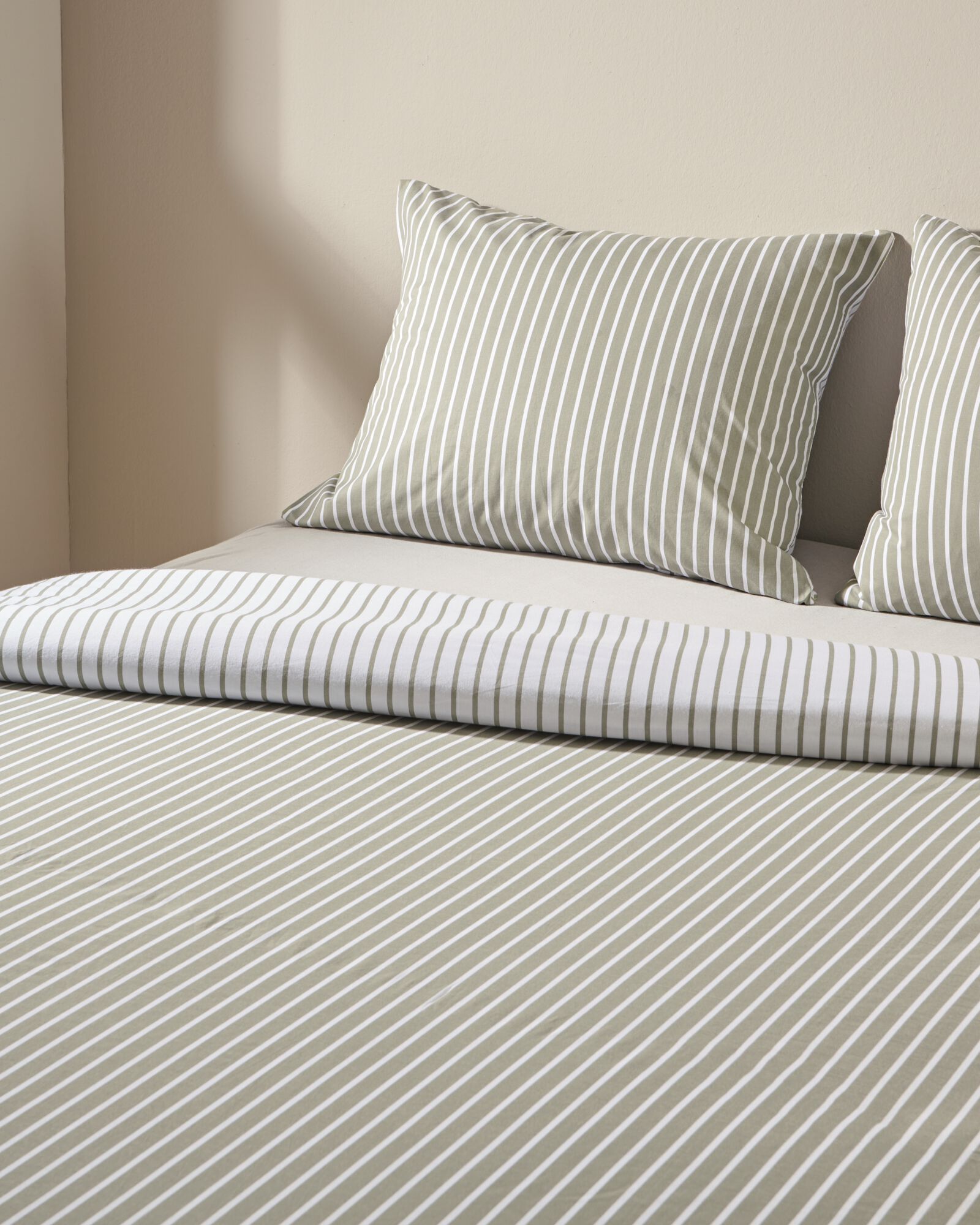 housse de couette 240x200/220cm coton doux ray&eacute; vert - 5790175 - HEMA