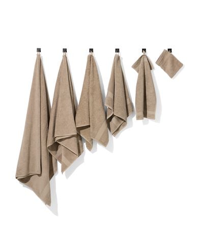 gant de toilette de qualit&eacute; &eacute;paisse taupe - 5210128 - HEMA