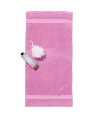 serviettes de bain - qualit&eacute; &eacute;paisse violet pourpre serviette 50 x 100 - 5250378 - HEMA