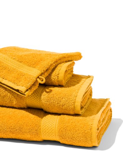serviette de bain de qualit&eacute; &eacute;paisse jaune ocre serviette 50 x 100 - 5220022 - HEMA