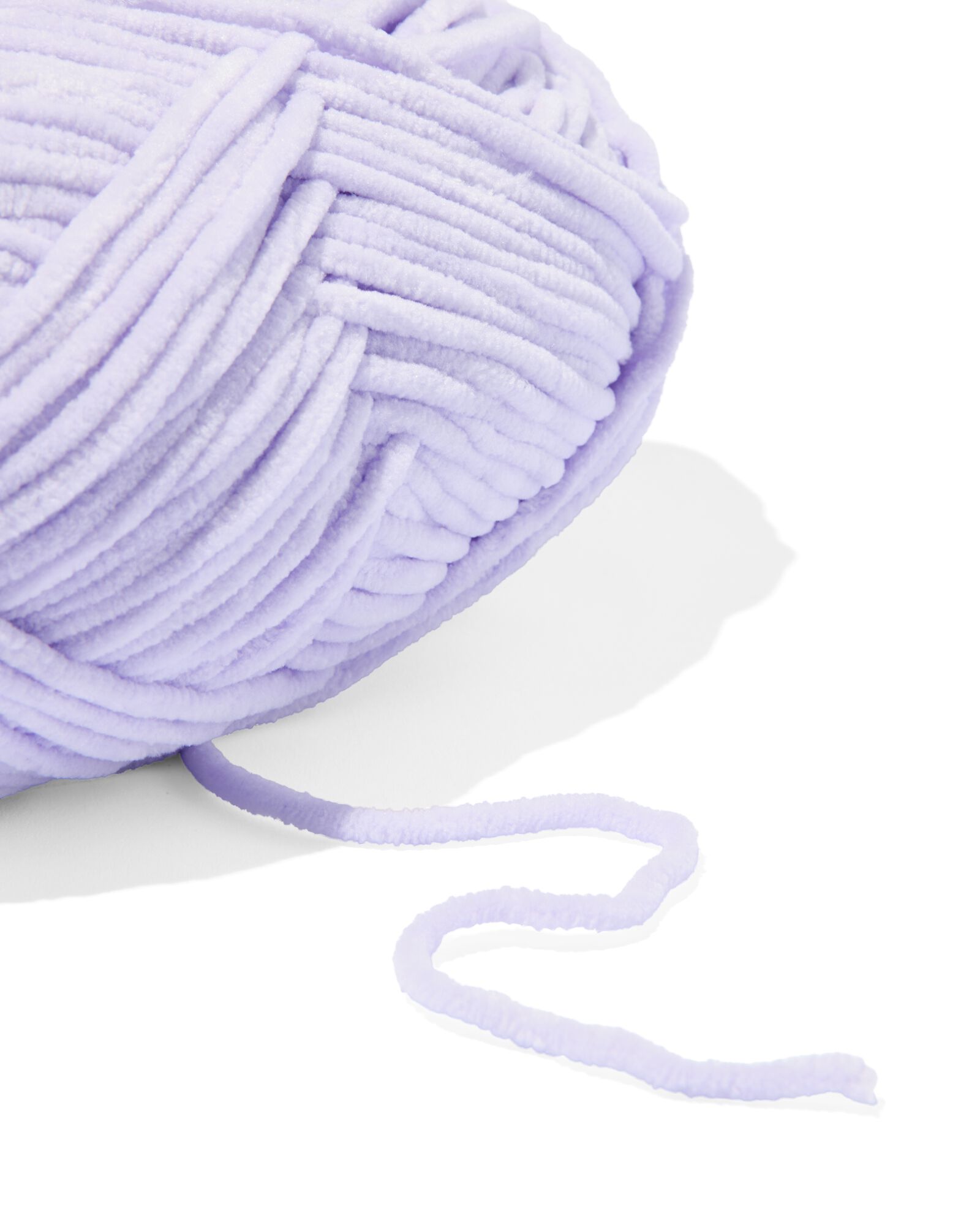 fil chenille violet 100g 110m - 60760030 - HEMA