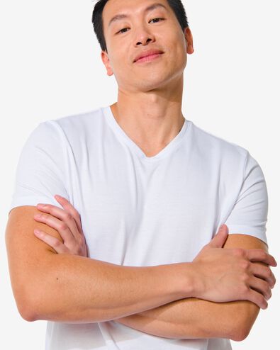 2er-Pack Herren-T-Shirts, Regular Fit, V-Ausschnitt wei&szlig; wei&szlig; - 1000009944 - HEMA