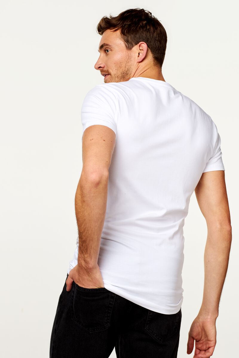 Herren-T-Shirt, Slim Fit, Rundhalsausschnitt, extralang weiß M - 34276844 - HEMA