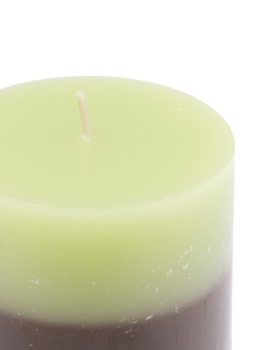 Stumpenkerze ⌀ 7 x 13 cm. Streifen, braun-gr&uuml;n - 13506165 - HEMA