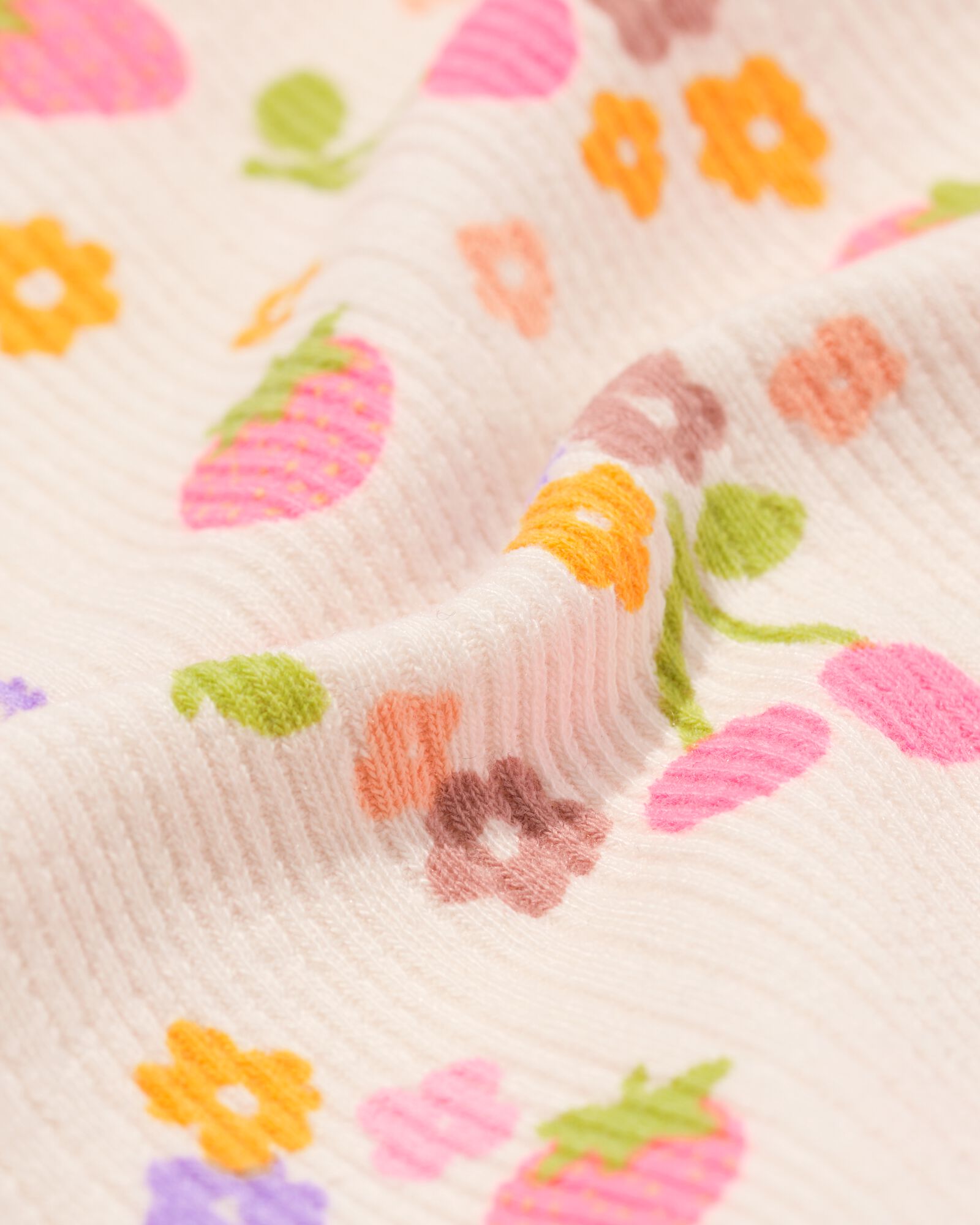 robe enfant trap&egrave;ze c&ocirc;tel&eacute;e &agrave; fraises &eacute;cru &eacute;cru - 30823003ECRU - HEMA