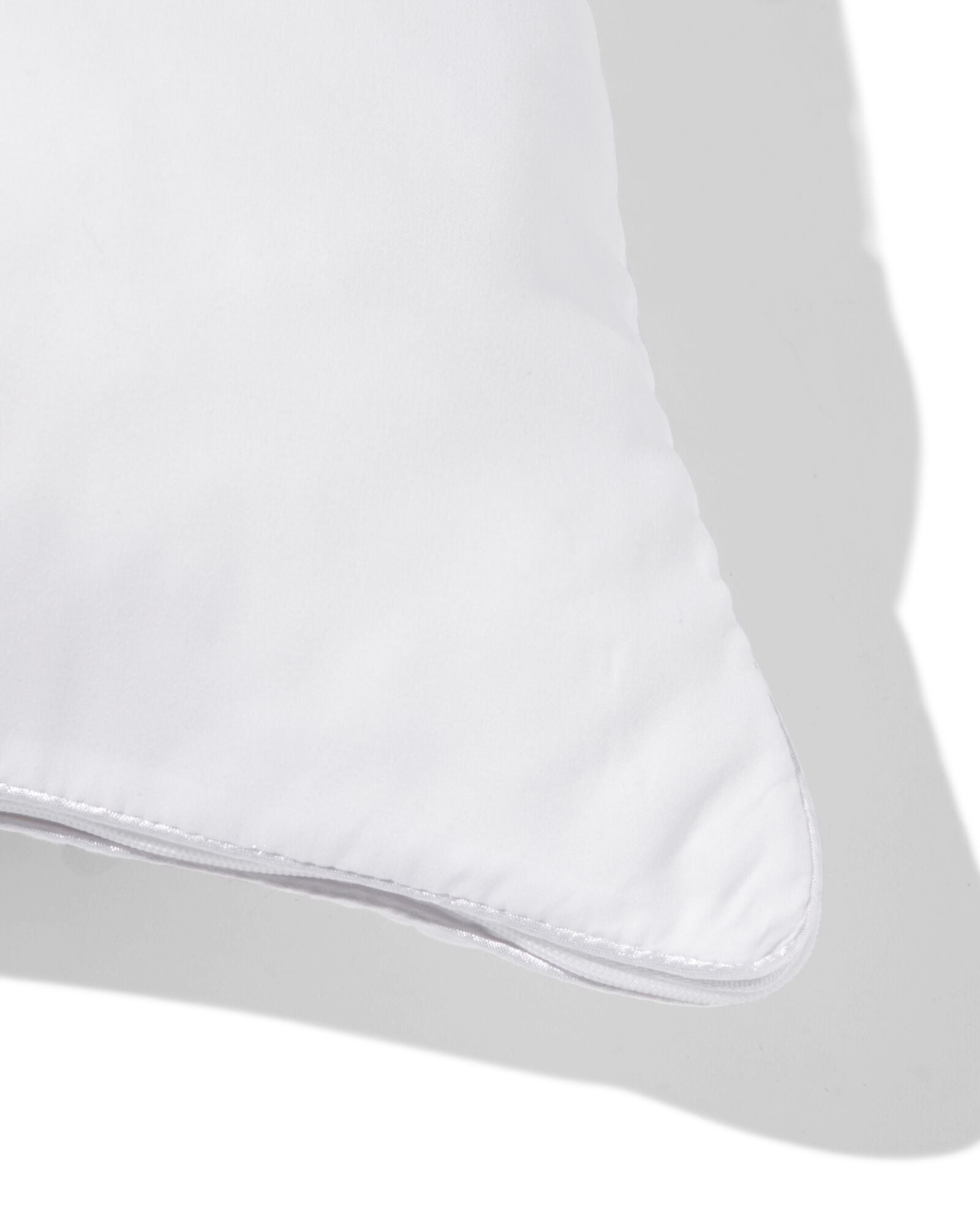 coussin r&eacute;glable 55x65cm - 5500115 - HEMA