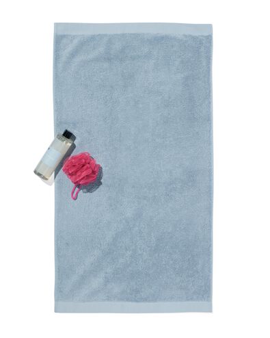 handdoek 60x110 hotelkwaliteit extra zacht ijsblauw ijsblauw handdoek 60 x 110 - 5270123 - HEMA