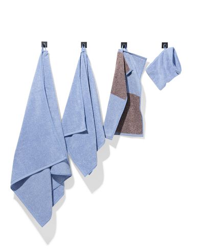 serviettes de bain - qualit&eacute; &eacute;paisse bleu petite serviette - 5200273 - HEMA