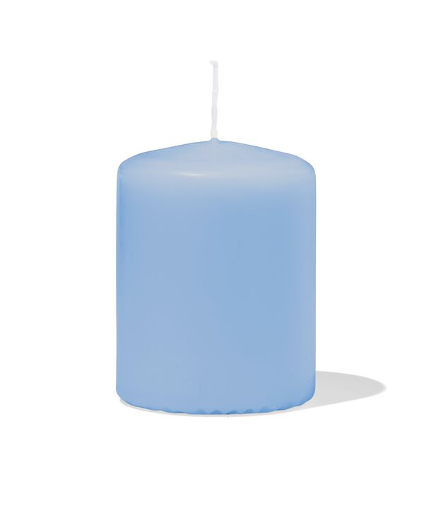 bougie cylindrique ⌀ 7 x 9 cm lisse bleu clair - 13509065 - HEMA