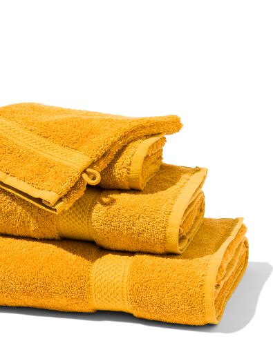 serviettes de bain - qualité épaisse jaune ocre jaune ocre - 1000015169 - HEMA