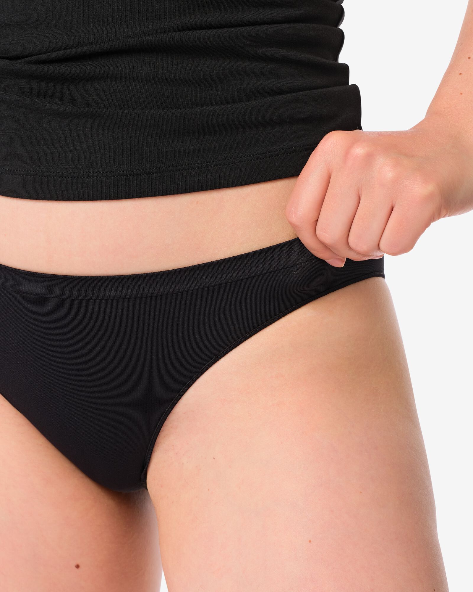 damesslip naadloos micro zwart zwart - 1000002207 - HEMA