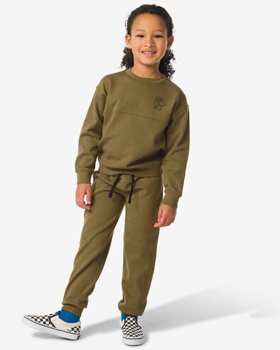 Kinderbekleidungsset Pullover und Hose, regul&auml;re Passform olivgr&uuml;n 122/128 - 30711041 - HEMA