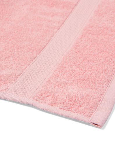 serviette 60x110cm qualit&eacute; &eacute;paisse rose p&acirc;le rose p&acirc;le serviette 60 x 110 - 5282853 - HEMA
