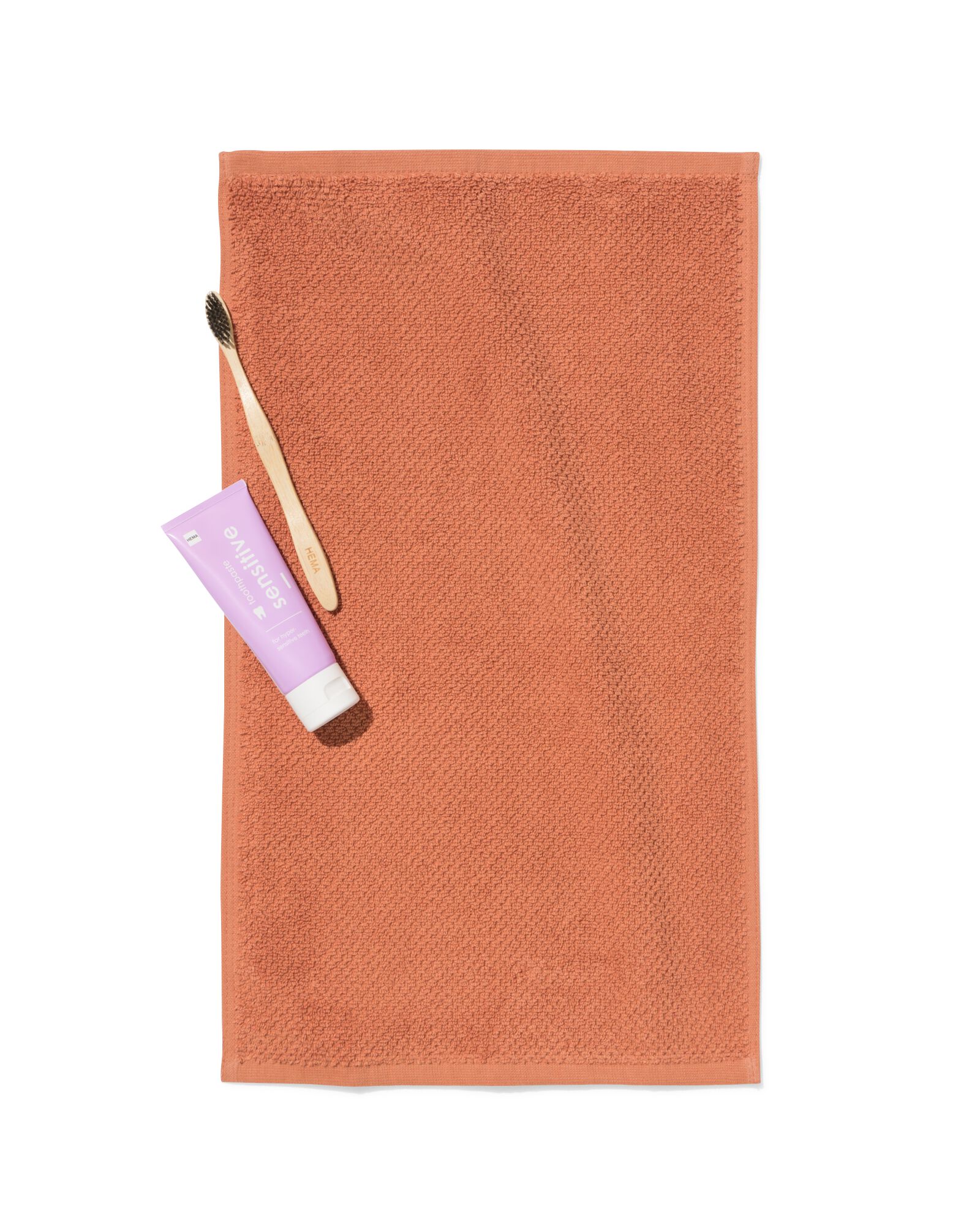 serviette de bain 2&egrave;me vie coton recycl&eacute; terra terra - 2000000382 - HEMA