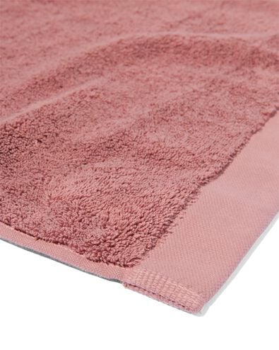 serviettes de bain - h&ocirc;tel extra doux rose fonc&eacute; serviette 70 x 140 - 5250354 - HEMA