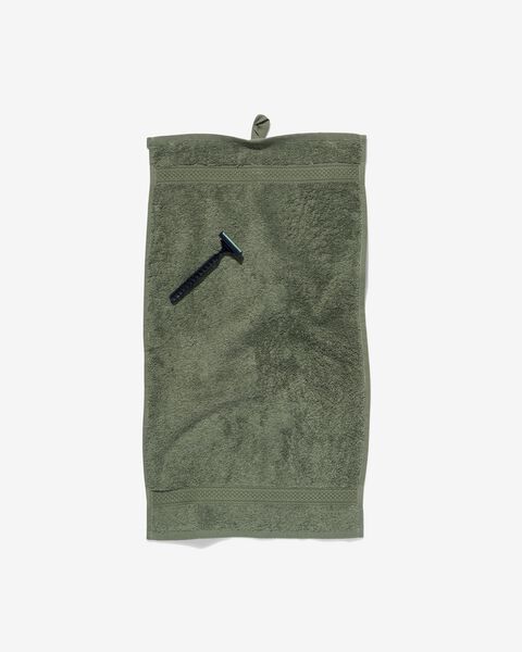 petite serviette 30x55 qualité épaisse - vert armée vert armée petite serviette - 5200701 - HEMA
