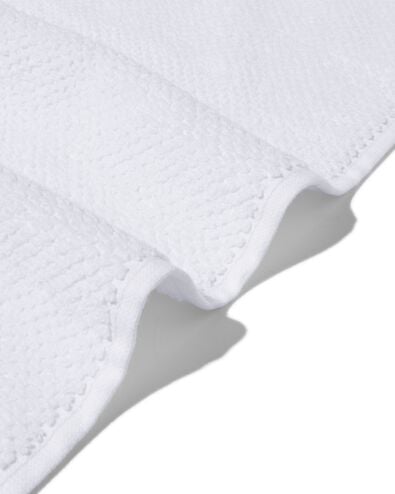 serviette de bain 2ème vie coton recyclé 70x140 blanc blanc serviette 70 x 140 - 5240211 - HEMA