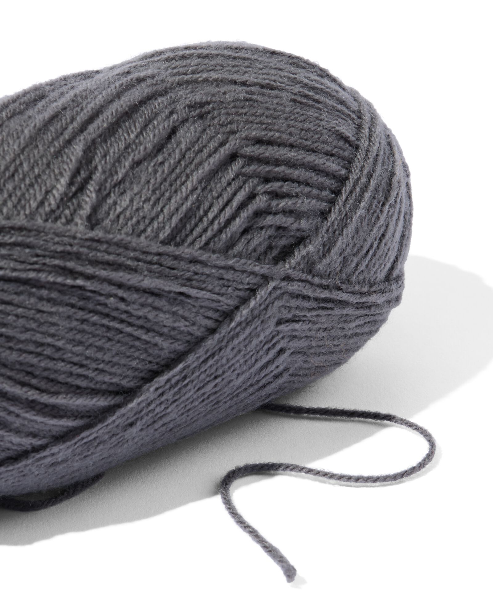 fil acrylique gris 100g 250m - 60760022 - HEMA