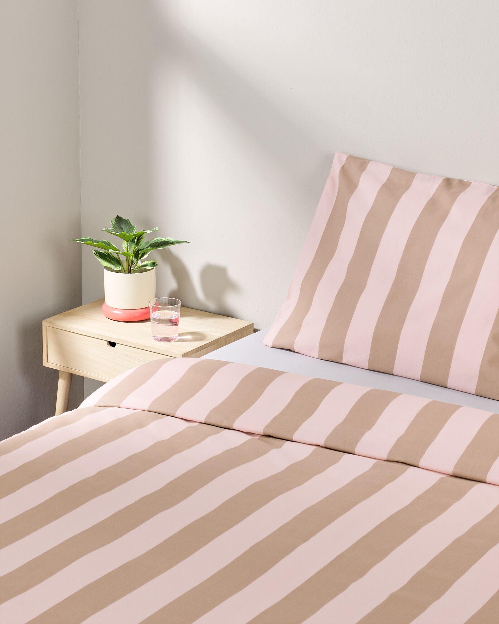 housse de couette 140x200/220cm coton doux ray&eacute; rose - 5750146 - HEMA
