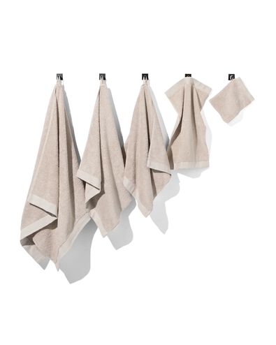 serviette 60 x 110 qualité hôtel extra douce sable sable serviette 60 x 110 - 5270009 - HEMA