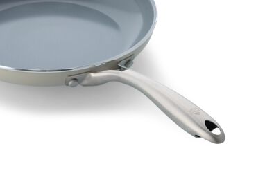 po&ecirc;le BK &Oslash;24 cm c&eacute;ramique sans PFAS beige po&ecirc;le 24 cm BK - 80190224 - HEMA