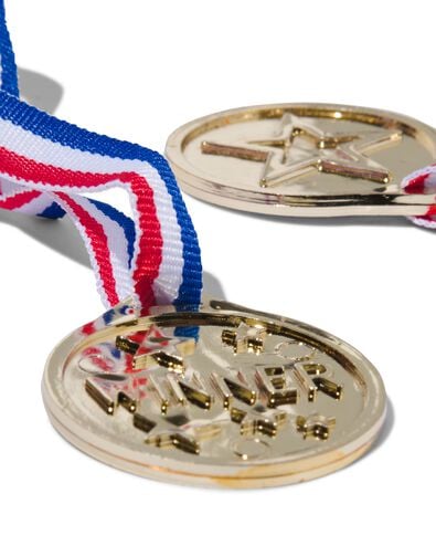 8 médailles à distribuer - 14200298 - HEMA