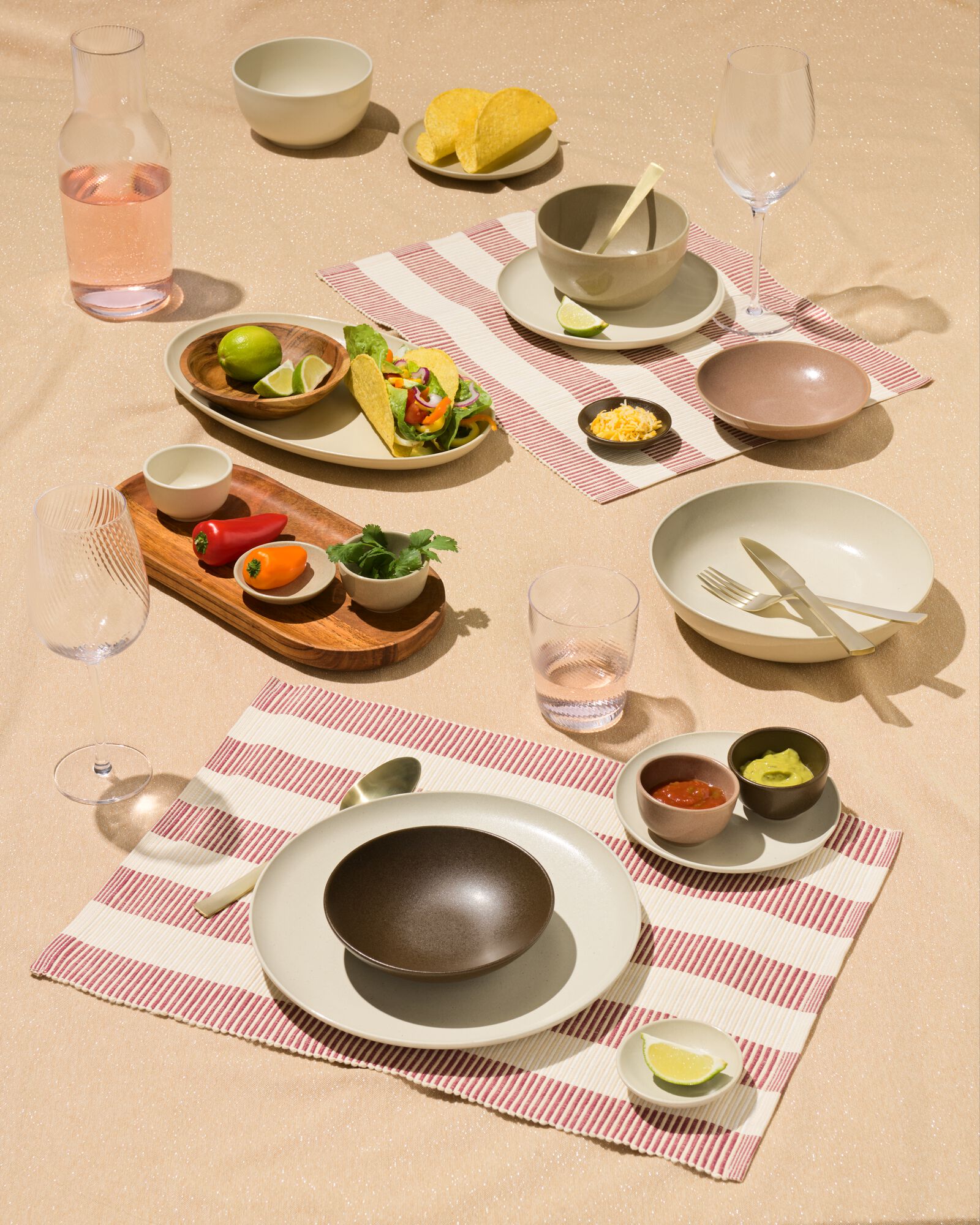 assiette &agrave; g&acirc;teau &Oslash; 16 cm PUUR &eacute;mail r&eacute;actif taupe - 9650177 - HEMA