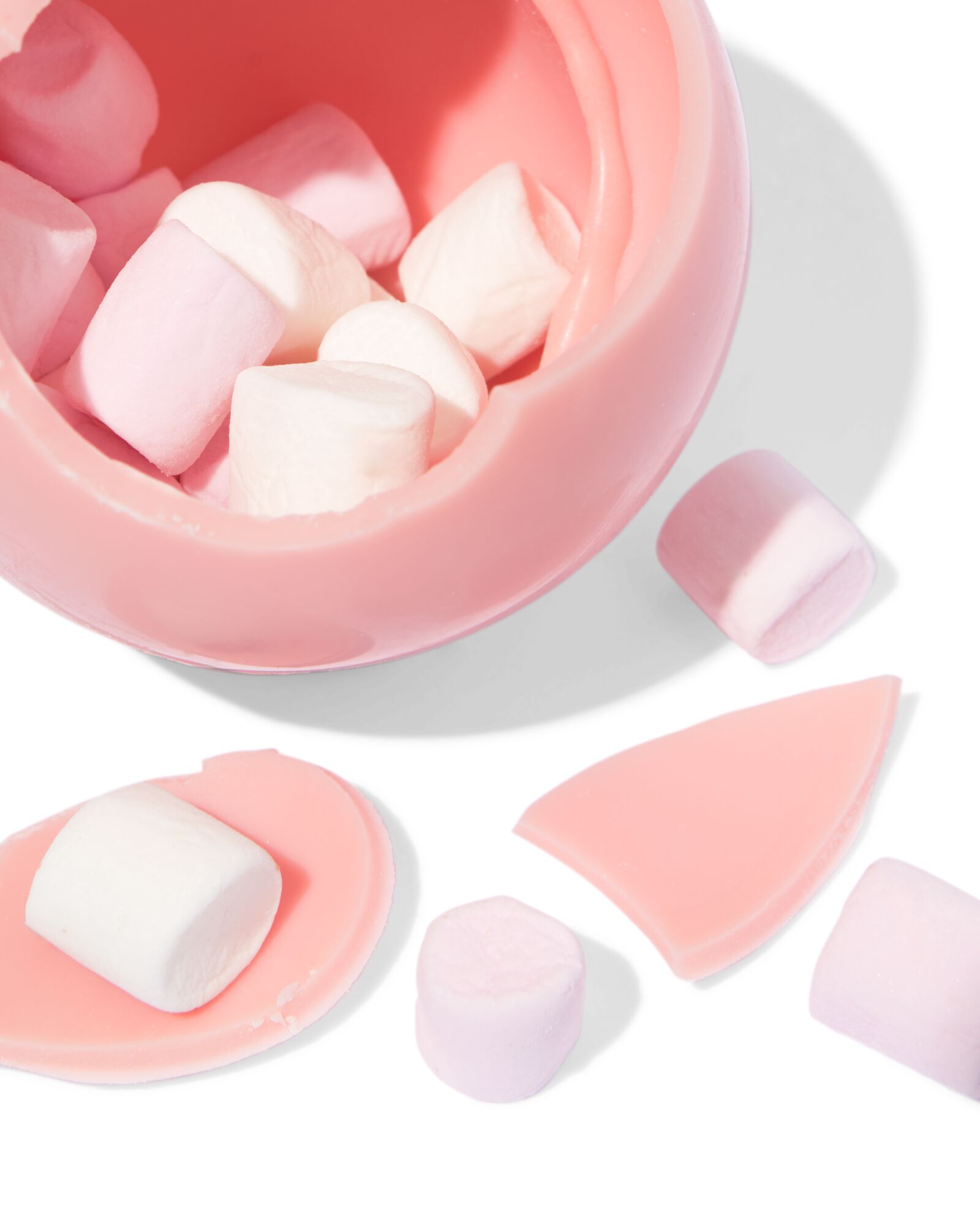 bombe rose chocolat au lait avec guimauves 45g - 24562507 - HEMA