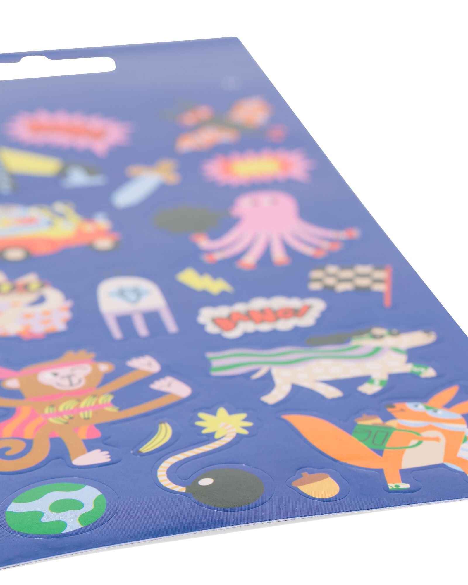 Stickerb&ouml;gen Superhelden - 15900135 - HEMA