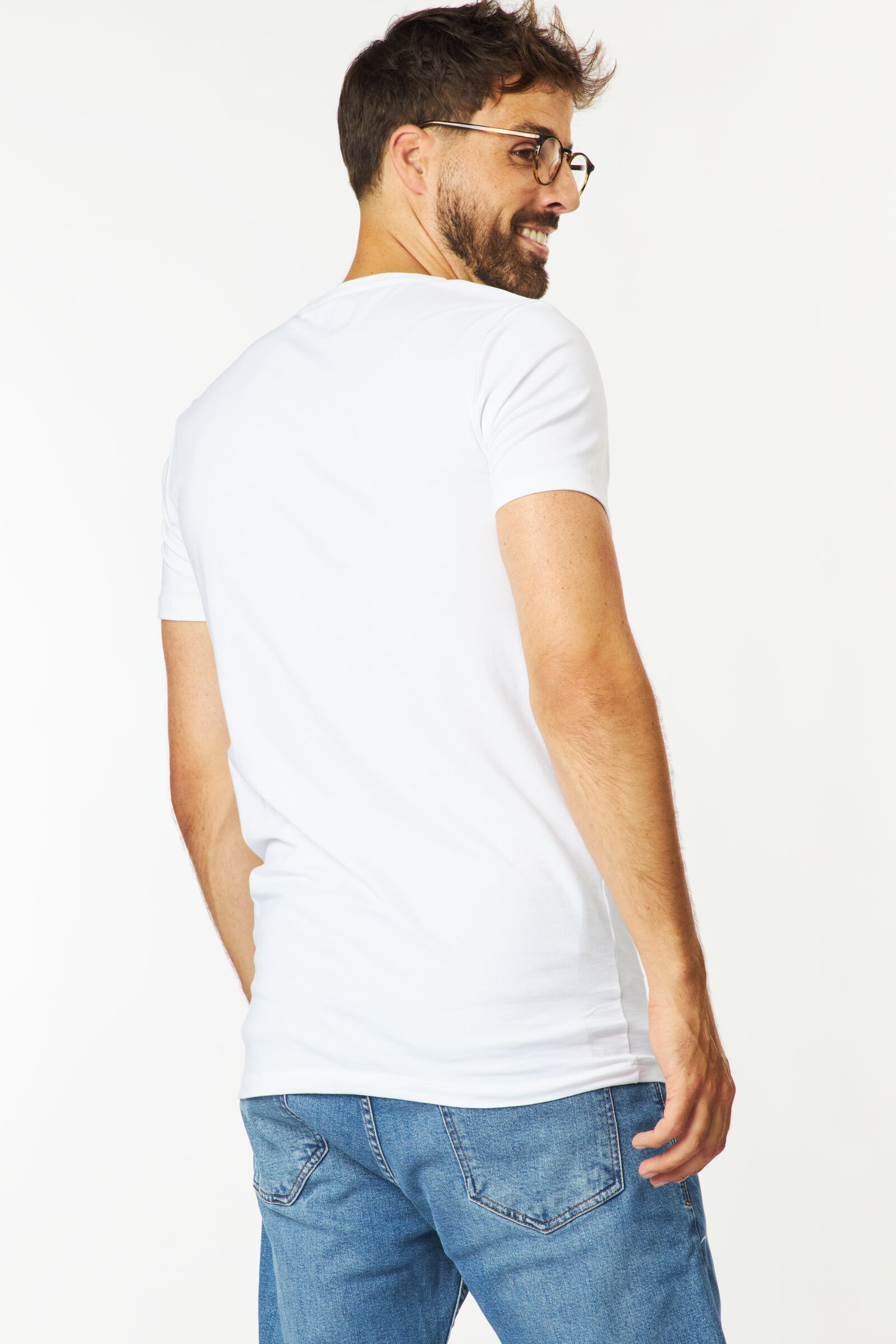 Herren-T-Shirt, Slim Fit, V-Ausschnitt , extralang weiß M - 34276864 - HEMA