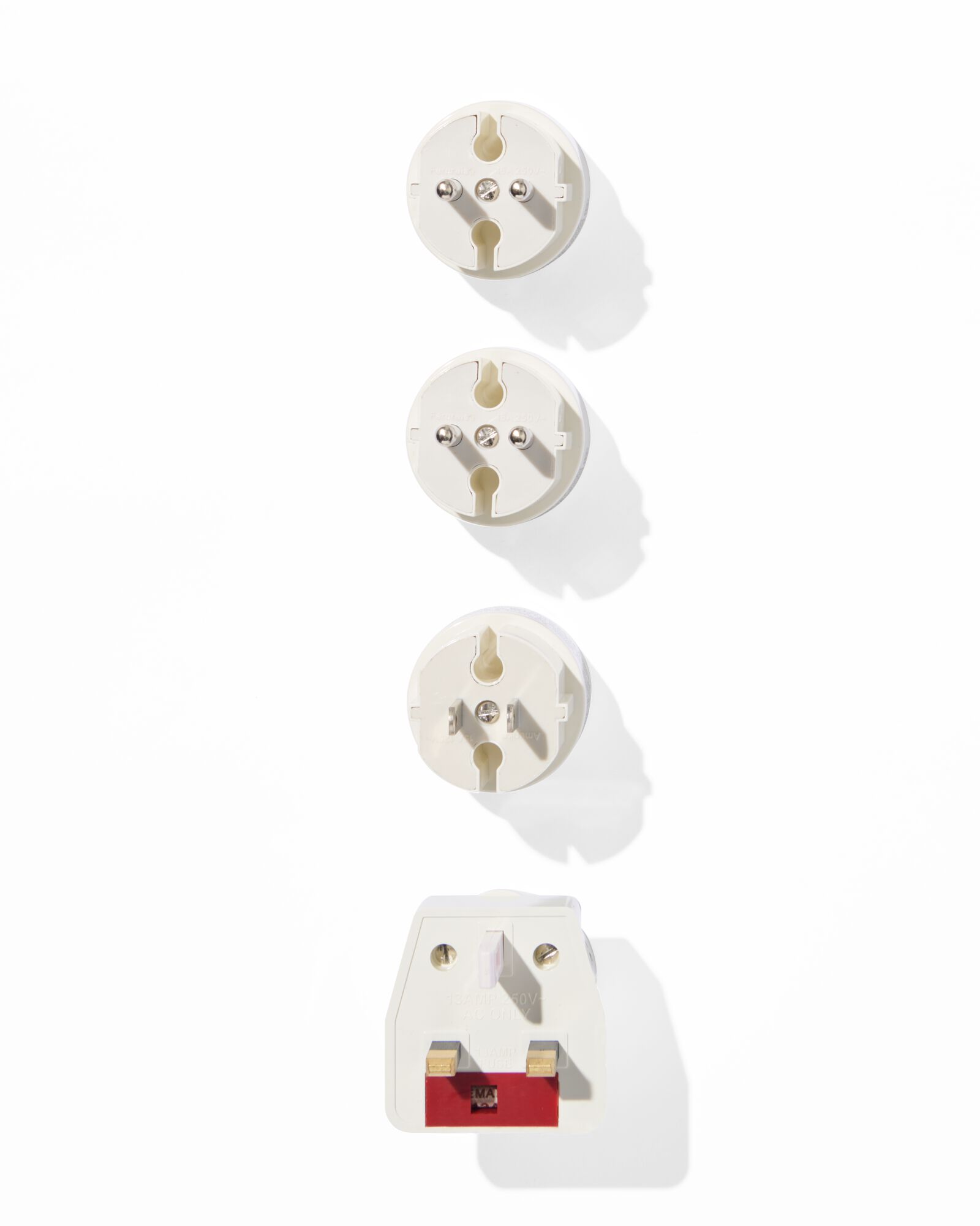 adaptateur de voyage 4 pi&egrave;ces - 18640059 - HEMA