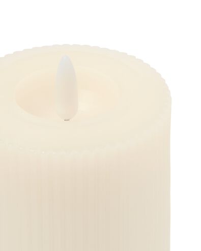 bougie nervur&eacute;e LED avec cire &Oslash;7.5x12.5 ivoire - 13550060 - HEMA