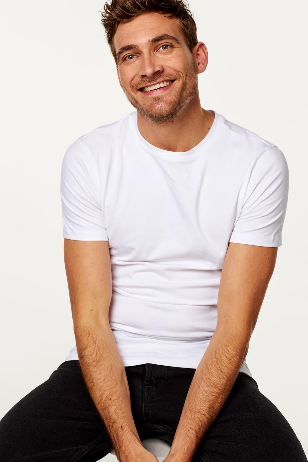 heren t-shirt slim fit o-hals extra lang wit - HEMA