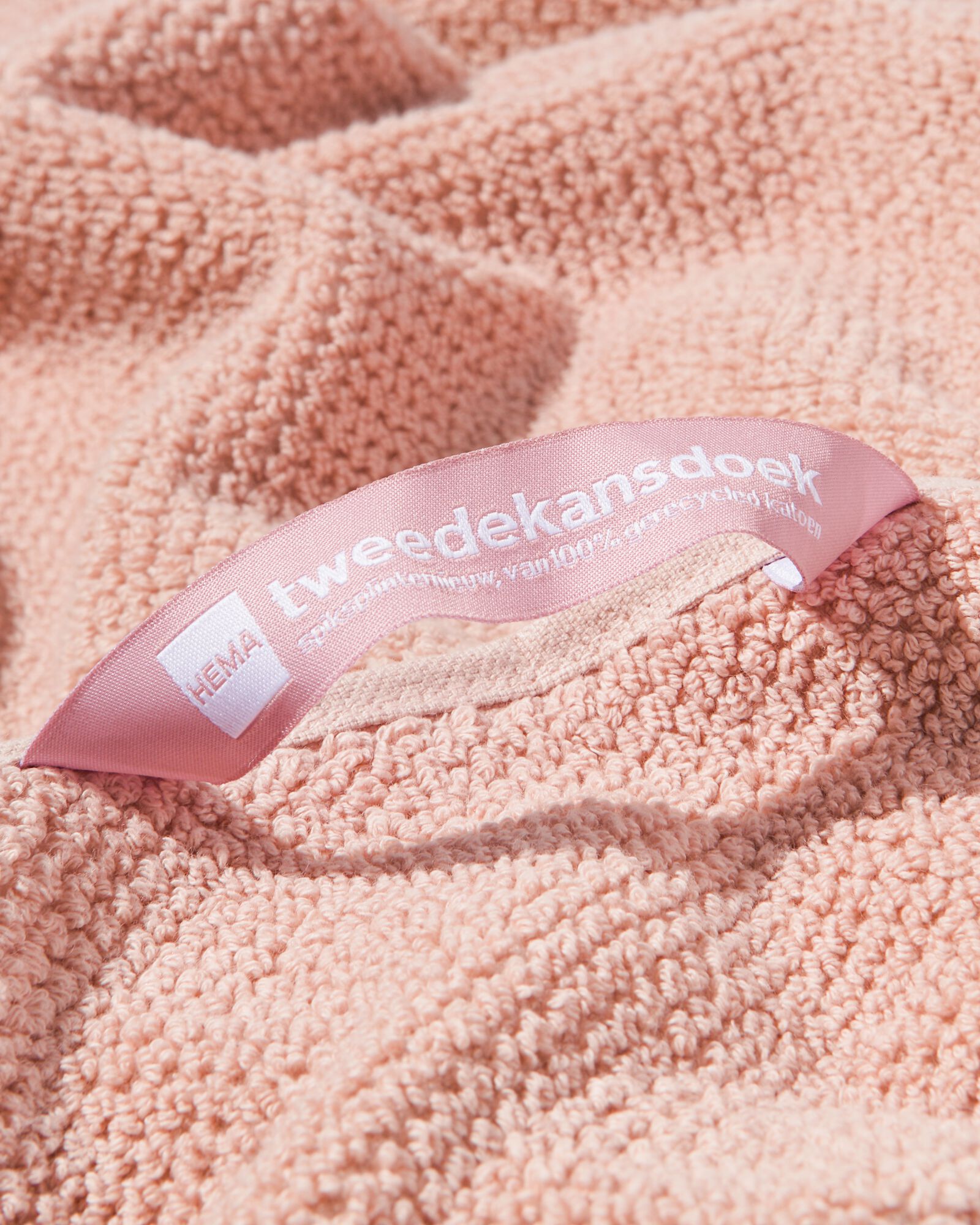 handdoek 2e kans recycled katoen lichtroze - 1000031878 - HEMA
