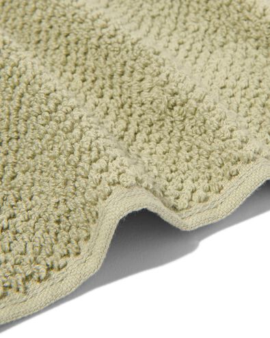 serviette de bain 2ème vie coton recyclé vert clair - 1000031877 - HEMA