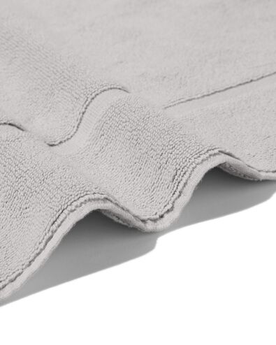 tapis de bain 50x85 qualité épaisse gris clair - 5245408 - HEMA