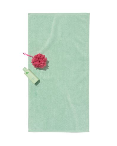 serviettes de bain - qualit&eacute; &eacute;paisse vert serviette 50 x 100 - 5200363 - HEMA