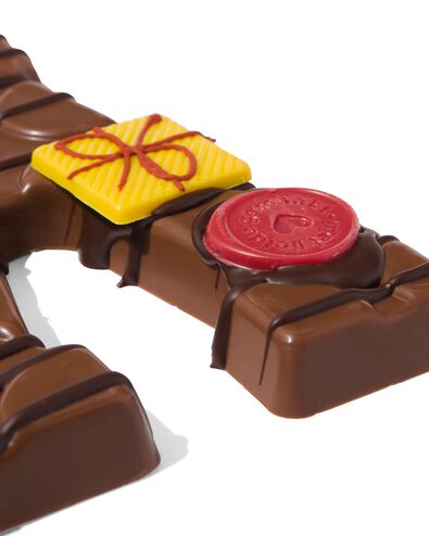 Lettre en chocolat d&eacute;cor&eacute;e &agrave; la main lait V 180g - 24427422 - HEMA