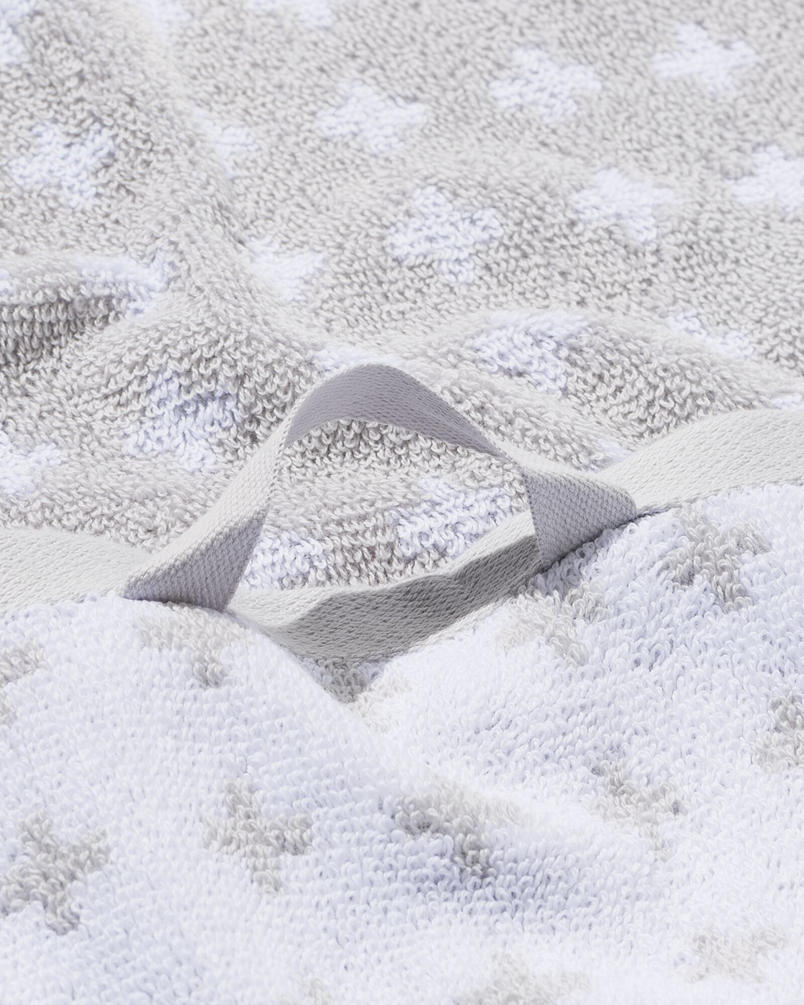 petite serviette - qualit&eacute; &eacute;paisse - 30x55 - gris clair &agrave; croix blanches gris clair petite serviette - 5220040 - HEMA