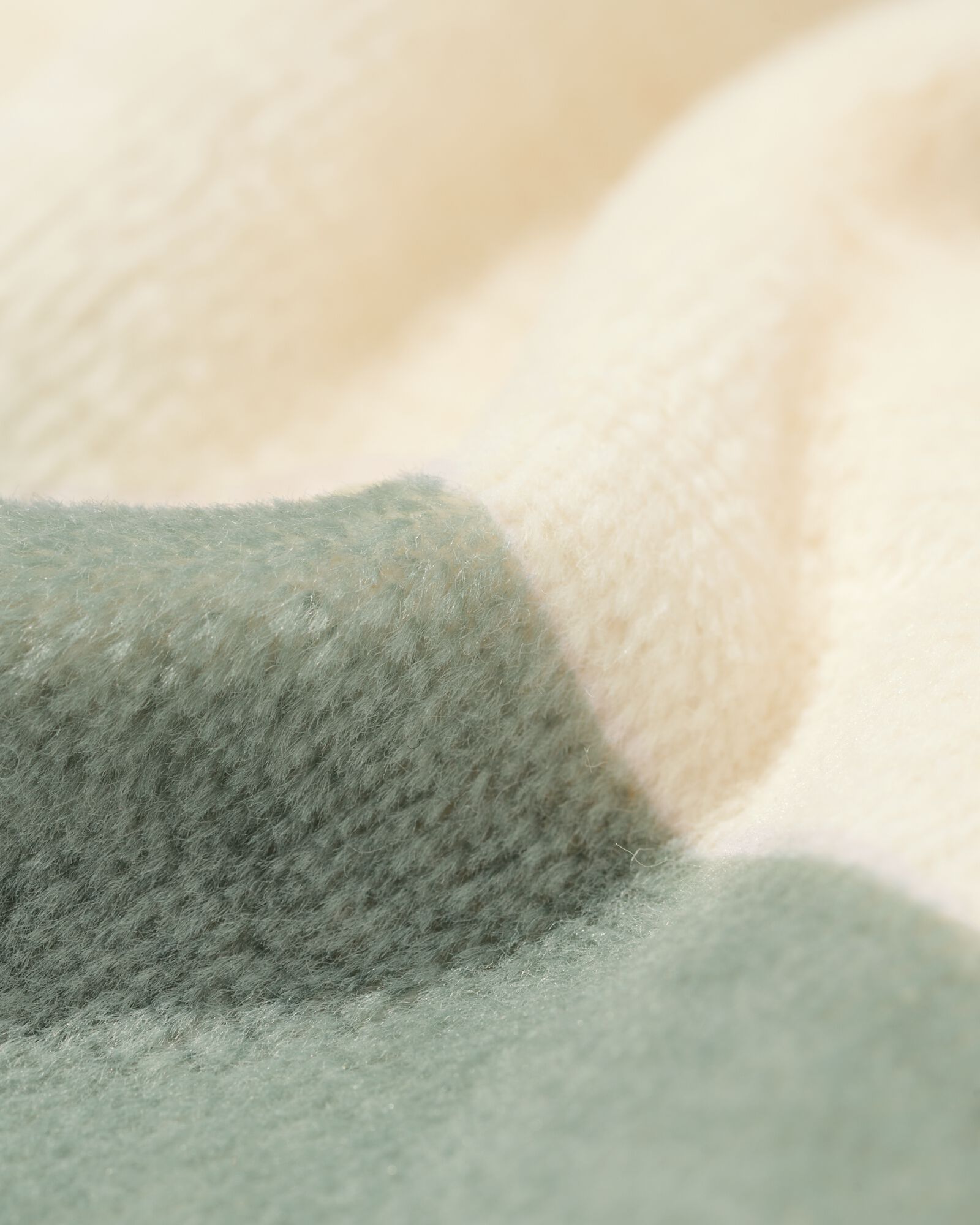 Pyjama ray&eacute; en velours pour enfants vert - 23001350GREEN - HEMA