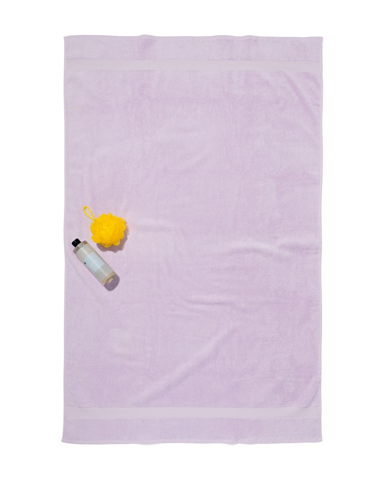 serviettes de bain - qualit&eacute; &eacute;paisse lilas serviette 100 x 150 - 5284605 - HEMA