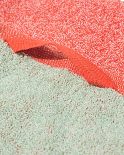 serviettes de bain - qualit&eacute; &eacute;paisse rouge petite serviette - 5200360 - HEMA