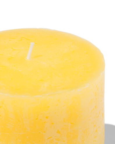 bougie rustique 10x10 jaune clair jaune 10 x 10 - 13502796 - HEMA