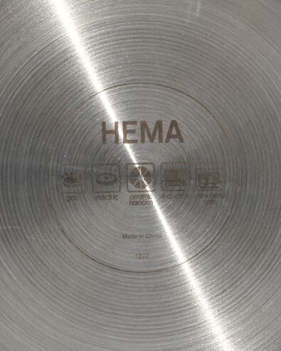 sauteuse avec couvercle &Oslash;28 cm Malm&ouml; sauteuse 28 cm Malmo - 80190036 - HEMA