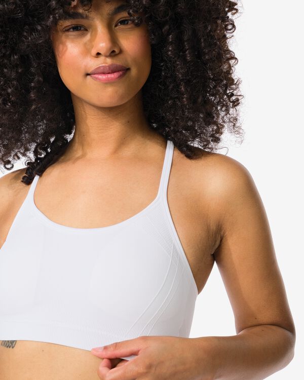 voorgevormde sporttop light support zonder beugel naadloos wit wit - 21770140WHITE - HEMA